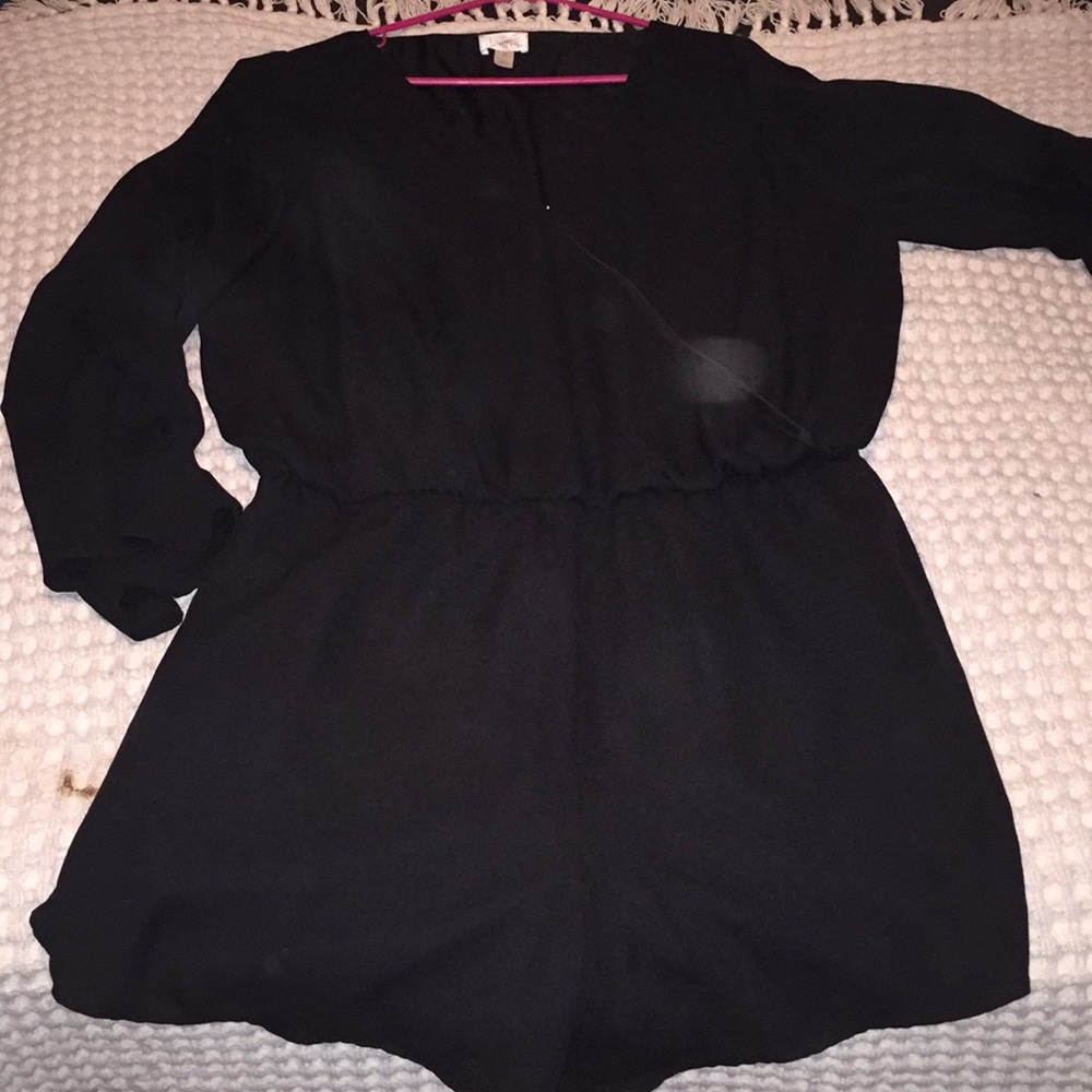 A gorgeous black romper 🖤